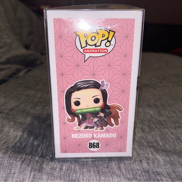 Funko Pop Demon Slayer : Nezuko Kamado Metallic LACC Exclusive 2022 no PROTECTOR - Picture 3 of 7